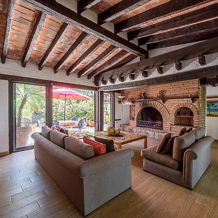 Cuarto Privado En Hostal Para 2 Personas Valle Valle de Bravo Exterior foto